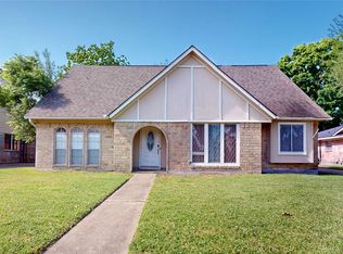9867 Sageaspen Ln, Houston, TX 77089