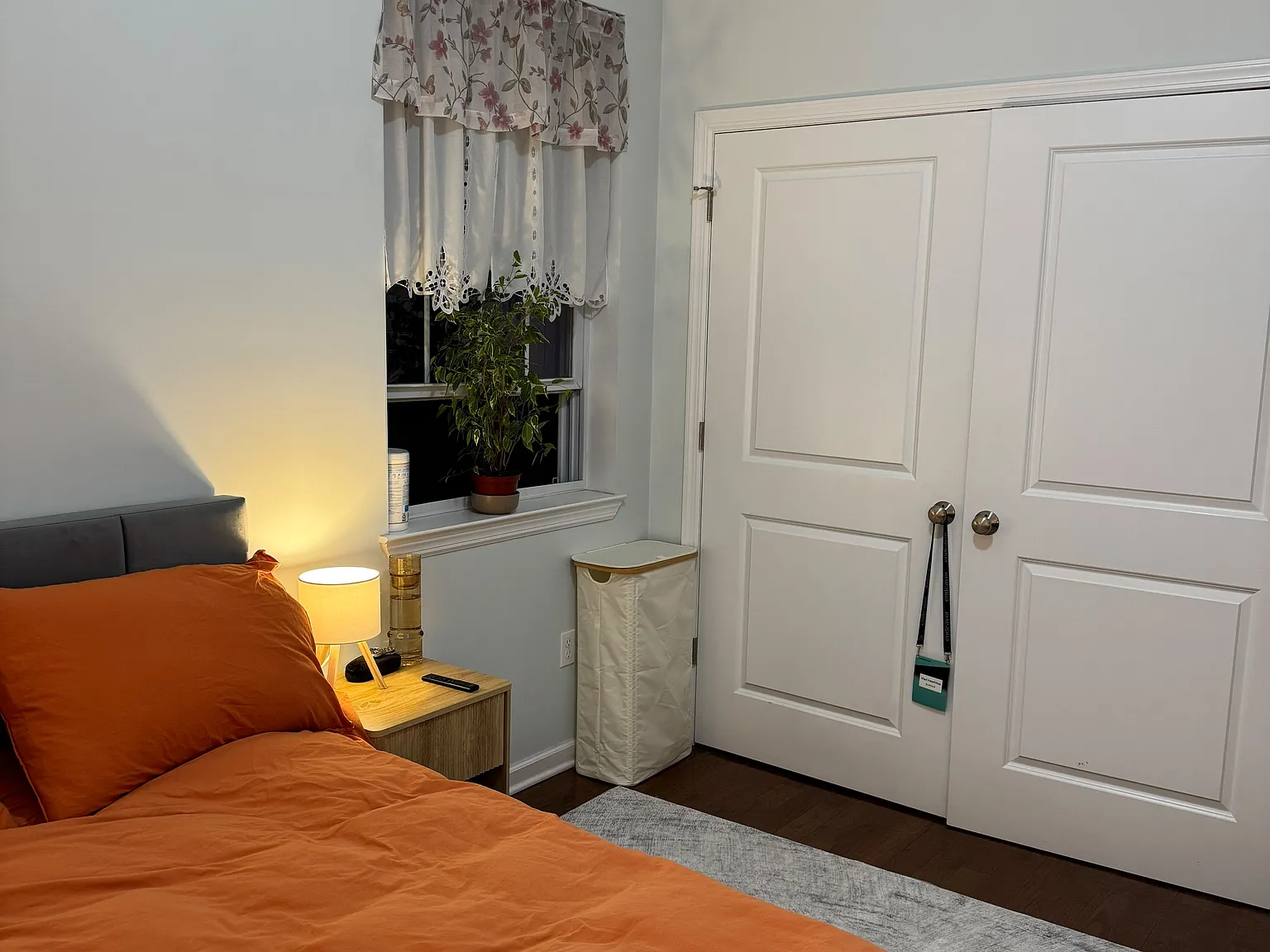 2 bed, $1,250 — Photo 4