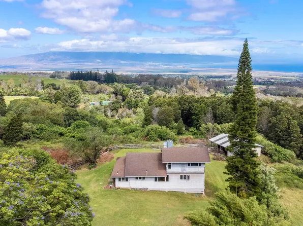 180 Makana Rd, Makawao, HI 96768