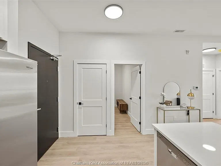 364 Grand Ave E #305 — Photo 36