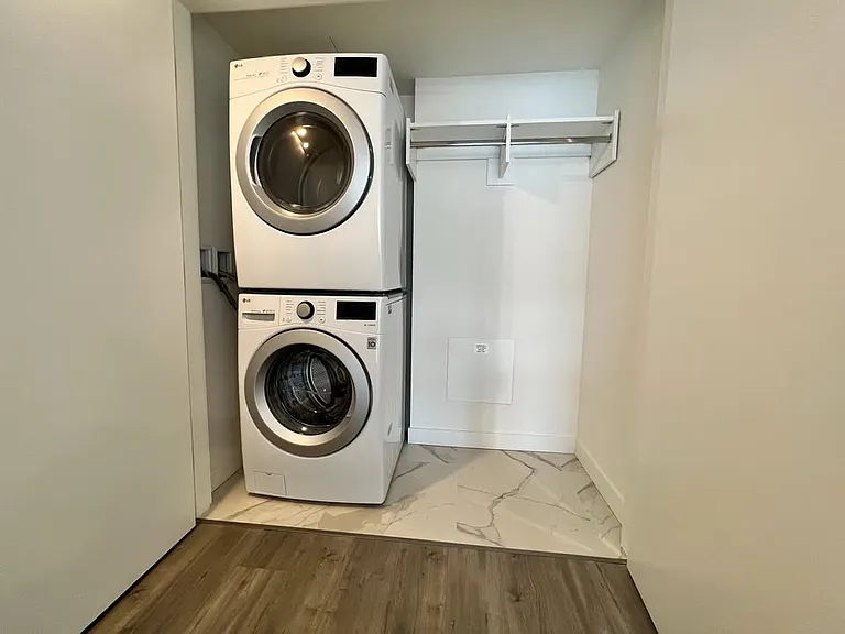 200 Klahanie Ct #704 — Photo 15