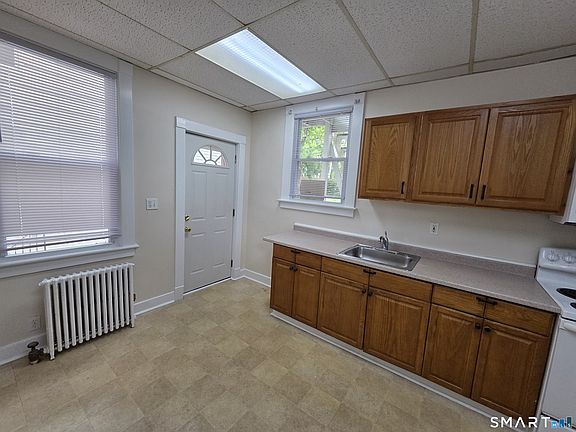 4th image of 34 Channing St #1