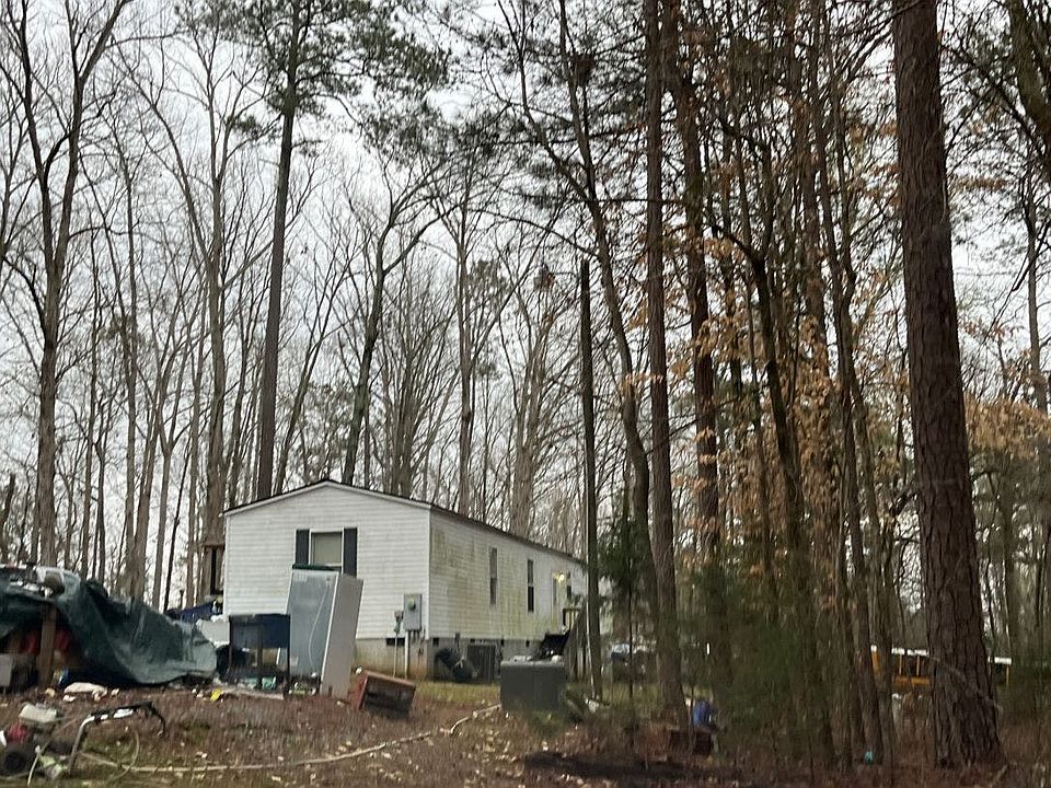 2nd image of 1441 Blount Rd
