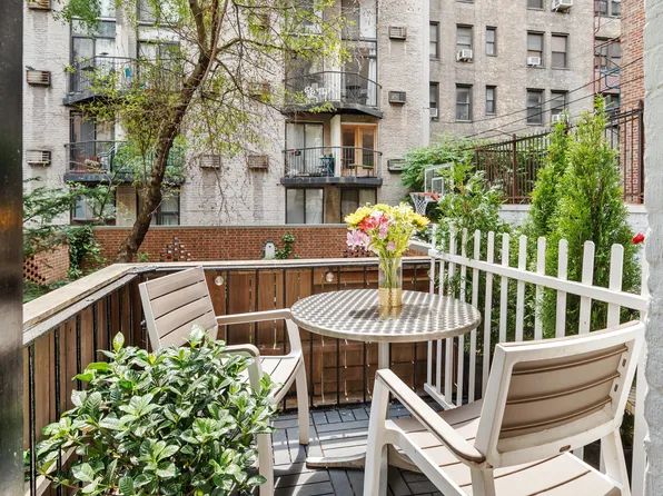 430 East 87th Street image 2 of 6