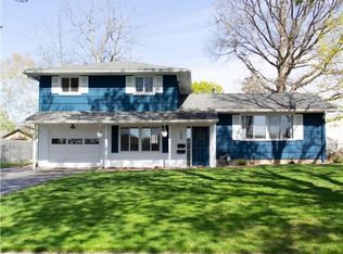 140 Olympia Dr, Rochester, NY 14615