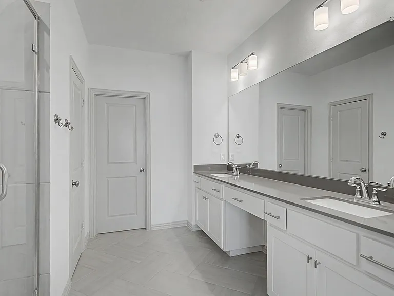 6032 Silverado Trl — Photo 21