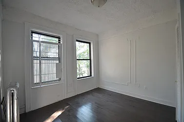 Rented by CITY SKYLINE REALTY INC