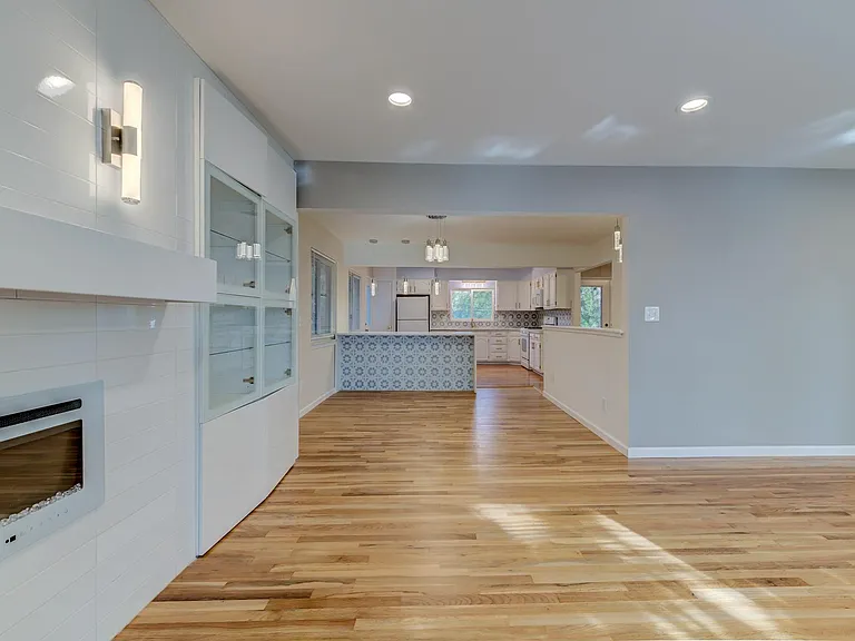 814 Fernview Dr — Photo 12