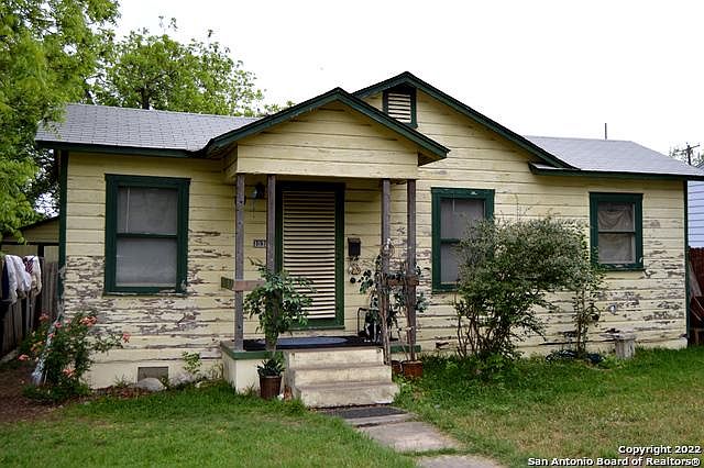 1st image of 1038 Alexander Hamilton Dr