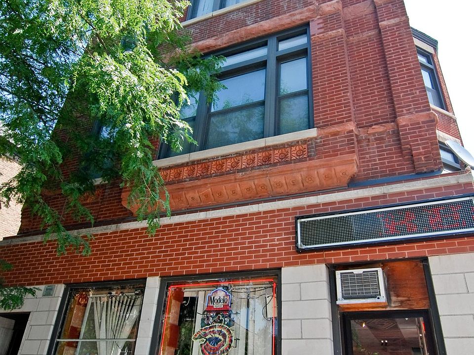 1st image of 1003 N Ashland Ave APT 2F