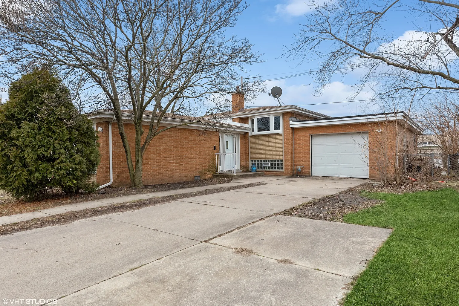 15346 Drexel Ave photo 1