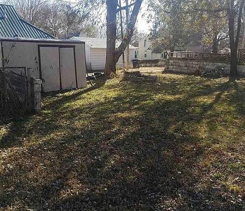 4th image of 226 N C St