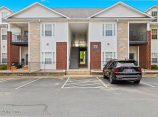 9903 Club Springs Way UNIT 201, Louisville, KY 40291