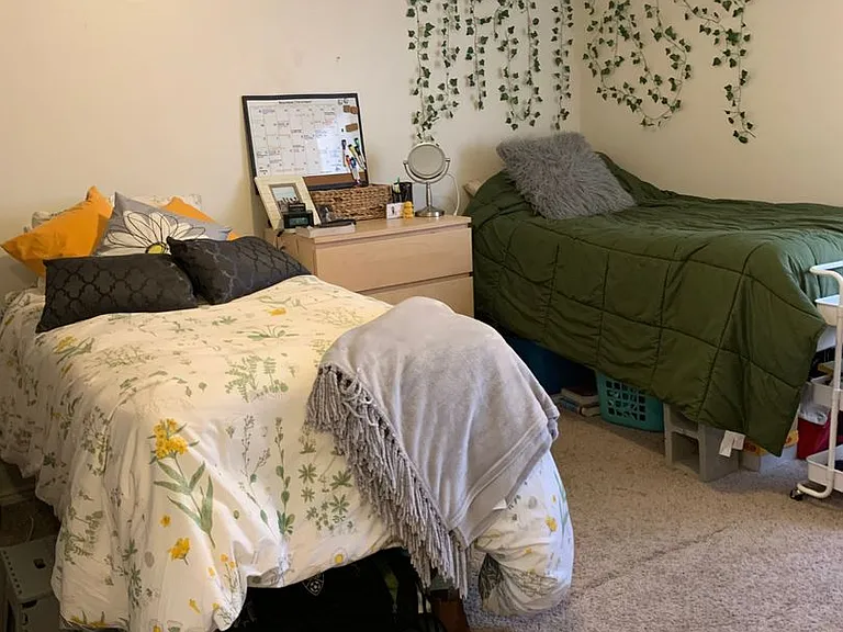 655 E 600 N #14 — Photo 7