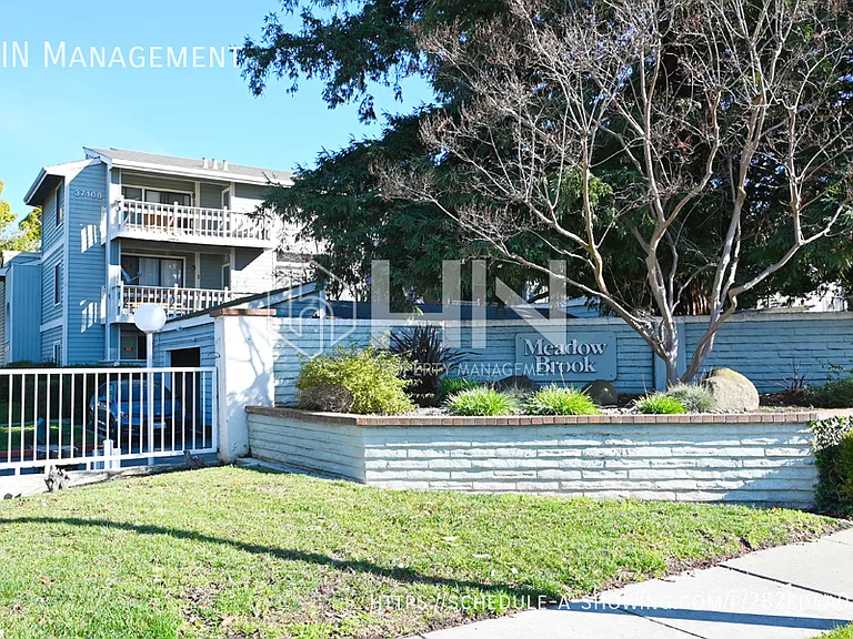 3674 Oakwood Ter #302 — Photo 1