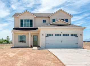 912 E Sandusky Dr, Pueblo West, CO 81007