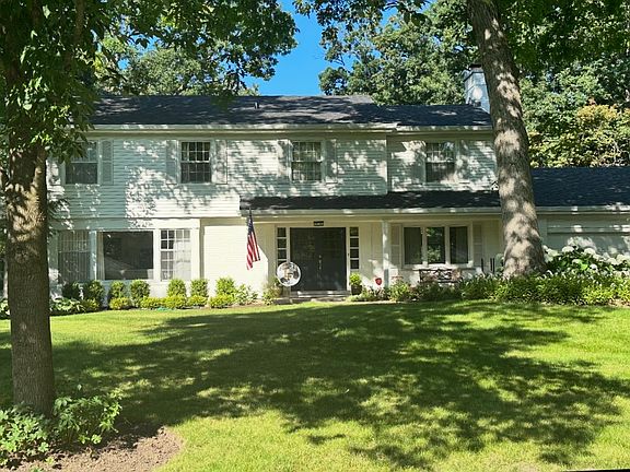 2nd image of 890 S Cherokee Rd