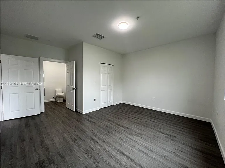 2311 NW 22nd Ave #405 — Photo 7