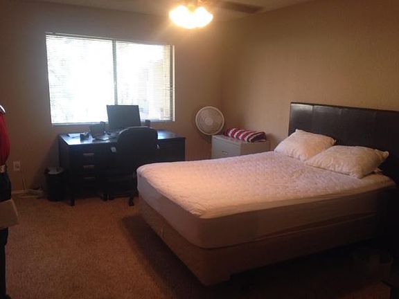 5th image of 10323 Caminito Aralia APT 74