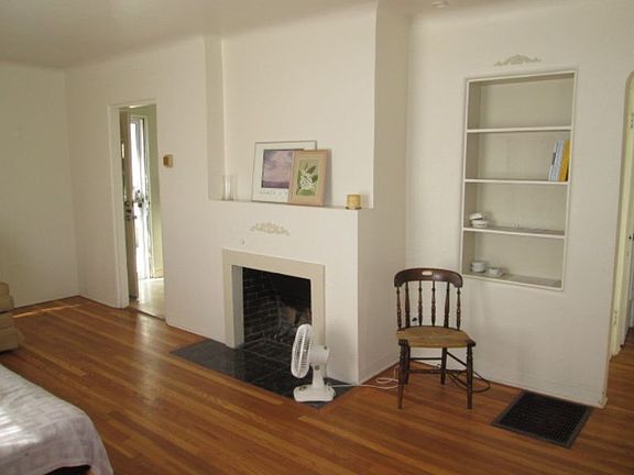 4th image of 503 Carlisle Blvd SE