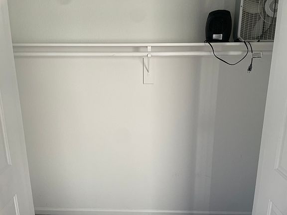 5th image of 2712 Ash St #1