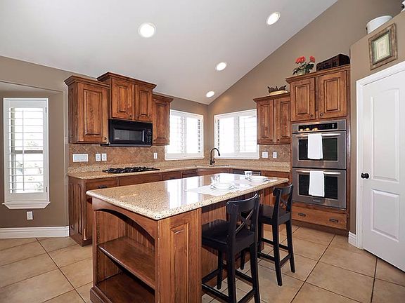 3rd image of 11322 S Via Bonito Dr
