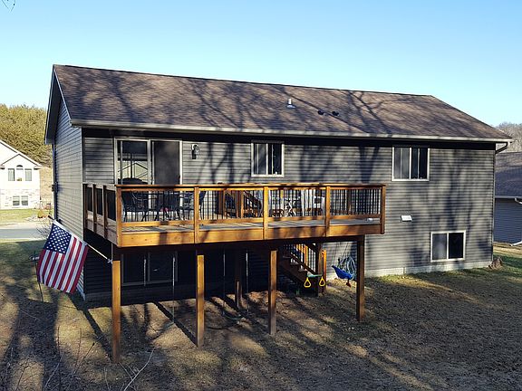 2nd image of 765 Glenmeadow St