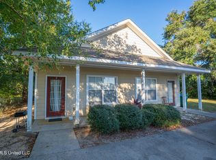 2043 47th Ave #A, Gulfport, MS 39501