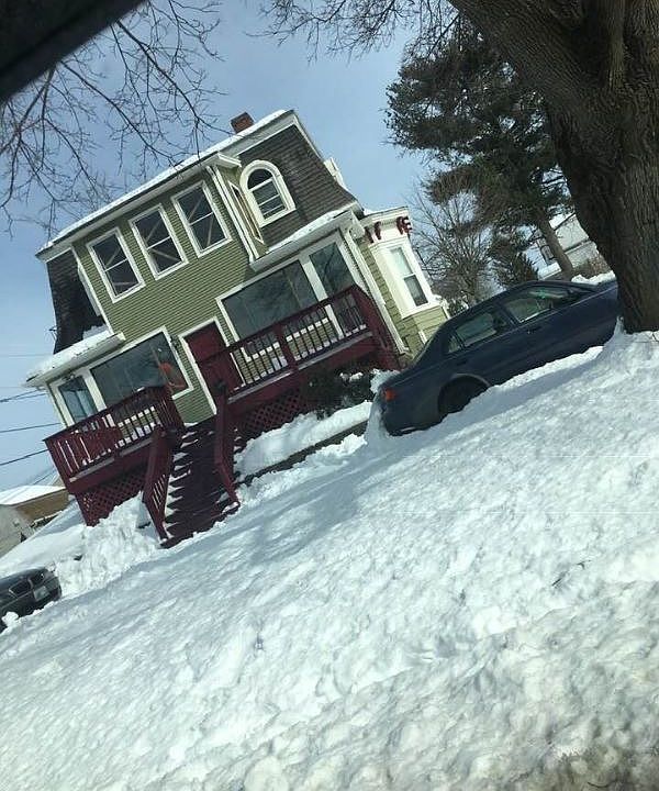 2nd image of 954 Park Ave #2