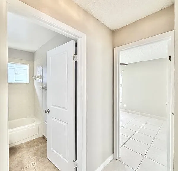 11316 Maybrook Ave — Photo 41