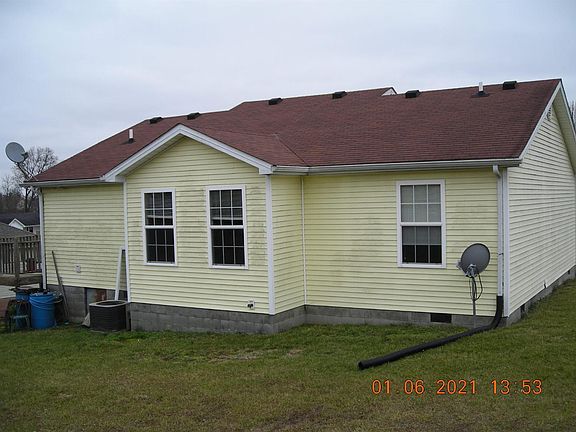 3rd image of 285 Gentry Dr