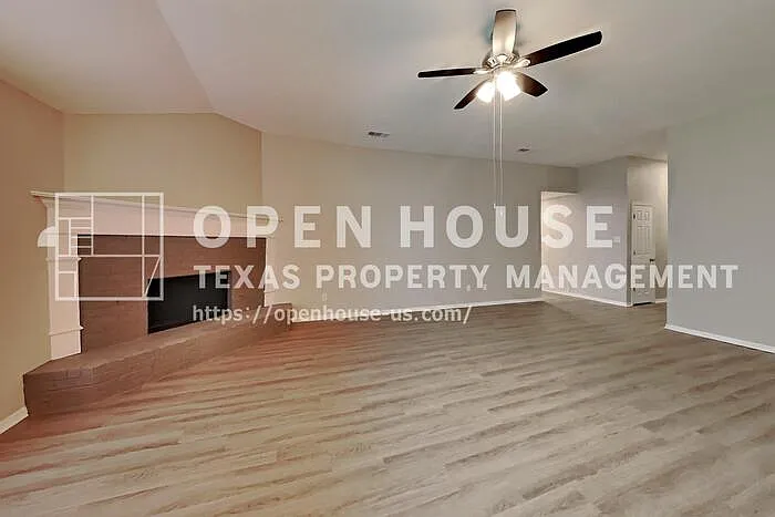 821 Willow Ct — Photo 5