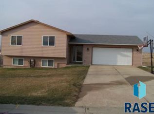524 S Kyle Ave, Baltic, SD 57003