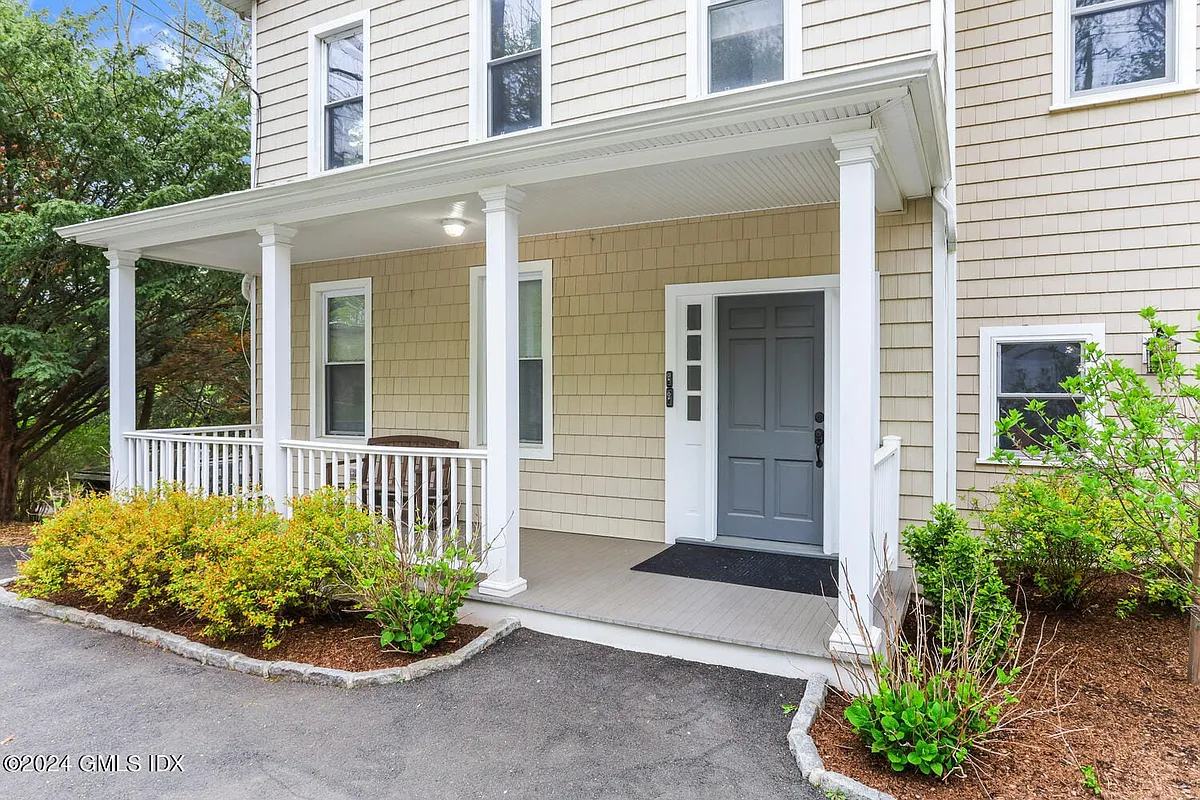 Building Photo - 44 Riversville Rd #UPSTAIRS