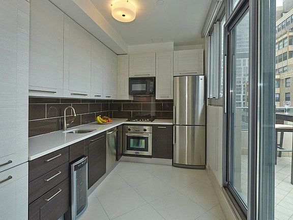 2nd image of 143 W 30th St APT 14A