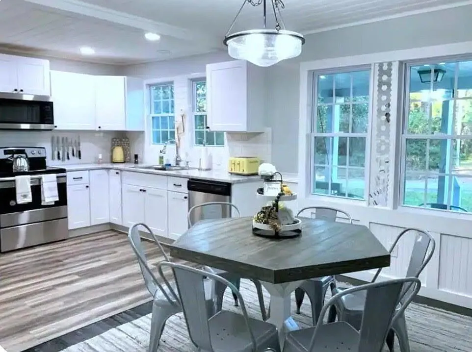 2 bed, 2.0 bath, 1100 sqft, $1,700 — Photo 4