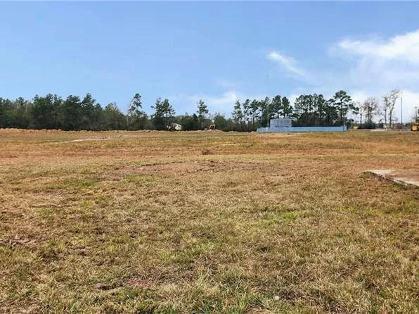 2011 E Holbrook Cir, Sulphur, LA 70663