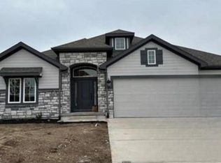 2228 Foxtail Dr, Kearney, MO 64060