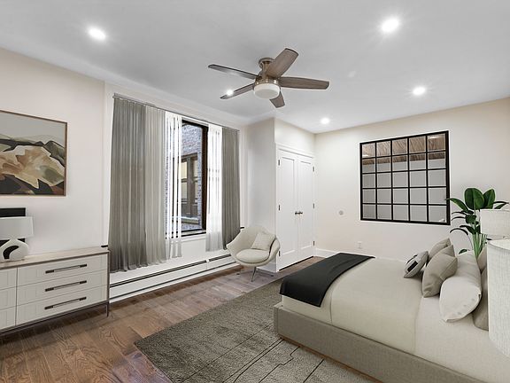 5th image of 235 W 71st St APT 22