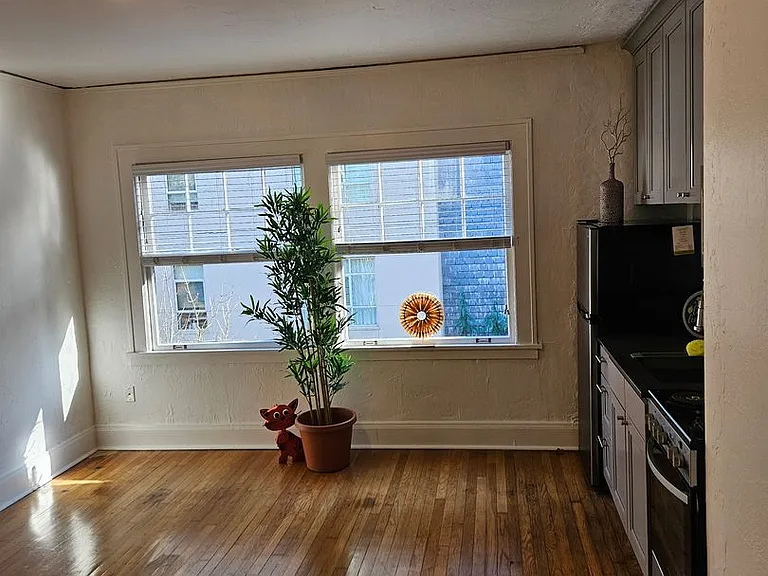 Greenway Apartments — Photo 42