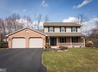 168 N Blackberry Ln, Fayetteville, PA 17222