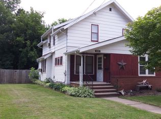 528 Wilson St, Little Chute, WI 54140
