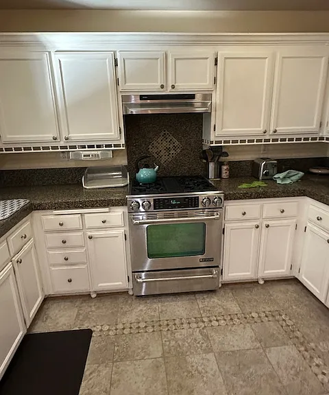 9507 Lazy Creek Dr — Photo 11