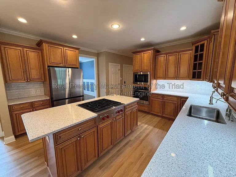 1016 Longhorn Ct — Photo 9