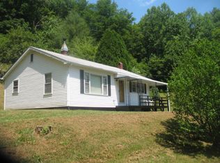 55 Ea Presley Way, Bakersville, NC 28705