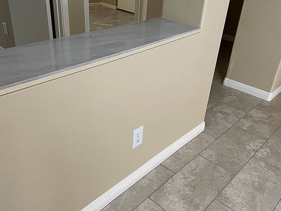 3rd image of 2463 E Springfield Pl