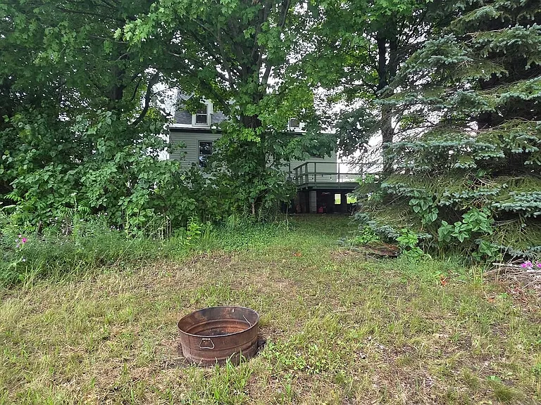 13497 Center Rd — Photo 21