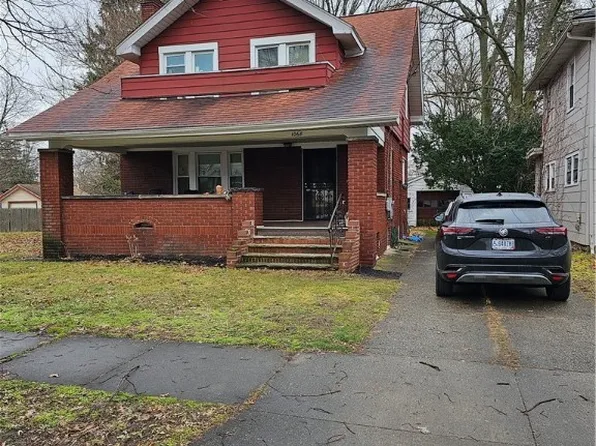 1068 Delia Ave, Akron, OH 44320