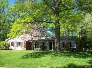1811 Firethorn Dr, Saint Louis, MO