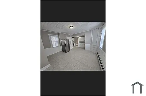 286 Lake Ave Photo 1